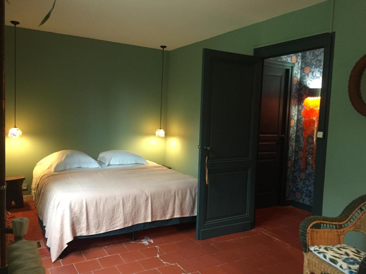 Damechouette Bed & Breakfast Pujols  Exterior photo